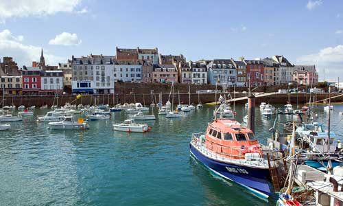 Les magasins de Douarnenez dans le nord du Finistère